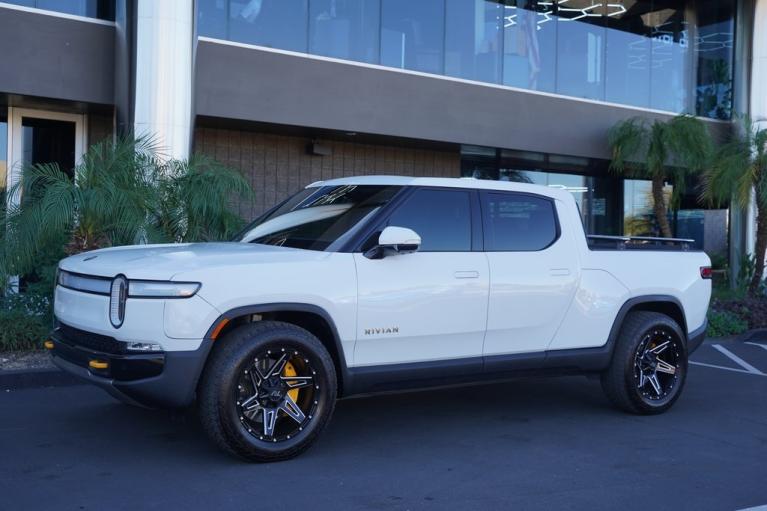2022 Rivian R1T Adventure's photo