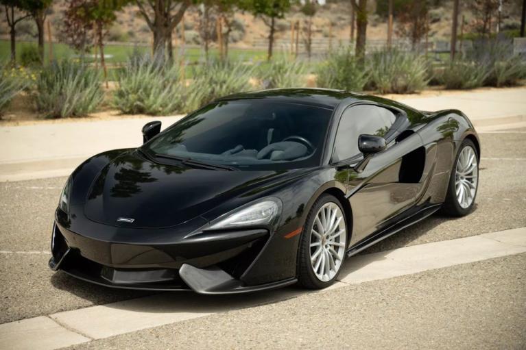 2017 McLaren 570GT -'s photo