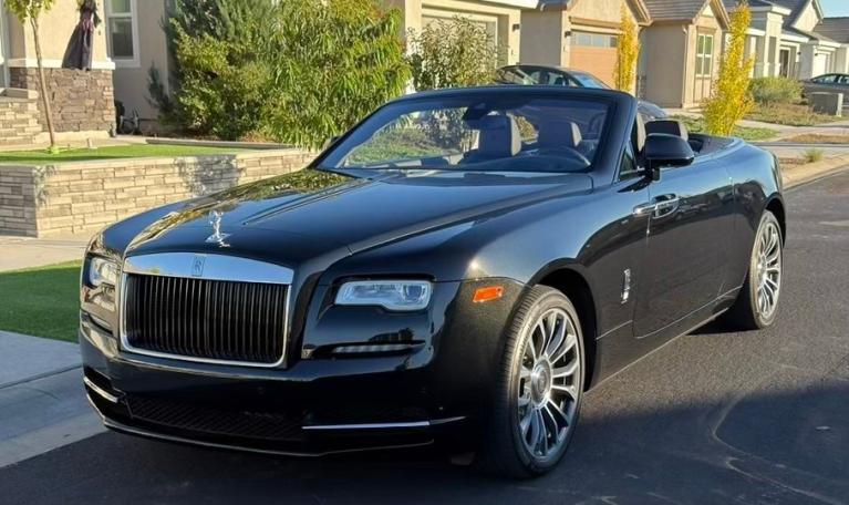 2019 Rolls-Royce Dawn -'s photo