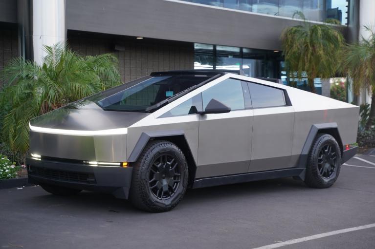 2024 Tesla Cybertruck